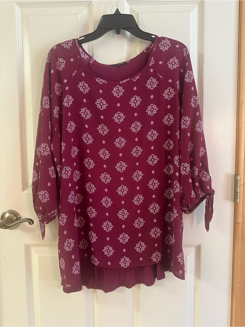 Papermoon Women’s Burgundy Printed Tie-Sleeve Blouse 2X